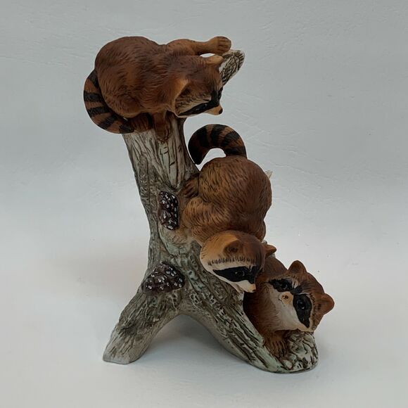Vintage Masterpiece Porcelain Homco Raccoons on Trunk 7 3/4" high - Picture 1 of 7